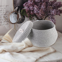 1 x RAW Customer Returns ifundom Cotton Rope Desk Basket Woven Storage Basket With Lid Round Laundry Basket Nordic Style Wardrobe Basket Sundries Organizer For Blankets Snacks - RRP €26.81