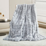 1 x RAW Customer Returns Luxurious Plush Cuddly Blanket Fluffy Blanket - Super Soft Fluffy Blanket for Sofas, Lightweight Blanket Cuddly Faux Fur Throw Blanket Warm Cuddly Blanket for Couch Bed Sofa W100 x L160CM, Light Gray  - RRP €39.99