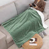 1 x RAW Customer Returns MIULEE Cuddly Blanket Thick Blanket Lamb Blanket Bed Blanket Striped Fluffy Soft Blanket Sofa Throw Couch Blanket for Bed Sofa Living Room 150 x 200 cm Matcha Green - RRP €36.79