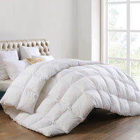 1 x RAW Customer Returns BedFabtasy All Season Duvet with 90 Down and 10 Feathers, 4 Season Plush Duvet Cover with Corner Tabs and 3D Affle Boxes, Warm Medium Comforter for All Year Round, 155 x - RRP €80.99