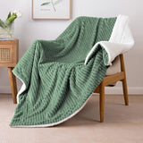 1 x RAW Customer Returns MIULEE Cuddly Blanket Thick Blanket Lamb Blanket Bed Blanket Striped Fluffy Soft Blanket Sofa Throw Couch Blanket for Bed Sofa Living Room 150 x 200 cm Matcha Green - RRP €36.79