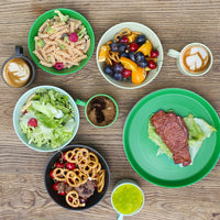 1 x RAW Customer Returns Greentainer plastic tableware sets Light and unbreakable complete set, plate set, bowls, cups, table service for 4 people, ideal for children adults, reusable - RRP €28.84