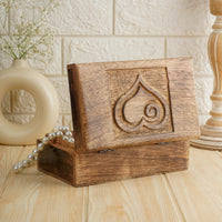 1 x RAW Customer Returns Ajuny Handmade Decorative Wooden Jewelry Box Heart Carved Design Vintage Style Multipurpose Treasure Chest Necklaces Watch Boxes Storage Organizer Ideal for Gifts, Brown 8x5 inches - RRP €18.65