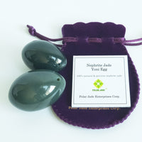 1 x RAW Customer Returns Nephrite Eggs 2-piece set for tightening Yoni Love Muscles, drilled, with a box of unwaxed silk cord and instructions, for beginners and intermediate users, Large Medium 2 sizes, Polar Jade - RRP €69.99