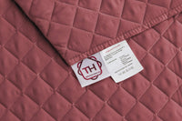 1 x RAW Customer Returns Textilhome - Malu Sofa Cover, 2 Seater, Reversible Quilted Sofa Protector. Color Red C 4 - RRP €30.08