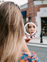 1 x RAW Customer Returns Fancii Pocket Mirror Two-Sided Makeup Mirror with LED Light, 1X 10X Magnification - Compact, Portable, Large 13cm Makeup Mirror Cosmetic Mirror Illuminated for Cosmetics on the Go Rose Gold  - RRP €19.99