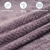 1 x RAW Customer Returns Dreamzie - Cuddly blanket 220x240 cm - Fluffy fleece blanket microfiber 100 polyester 260gsm - Blanket sofa with herringbone pattern and soft feel - Light pink - RRP €26.99