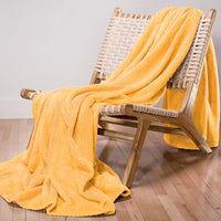 1 x RAW Customer Returns Dreamzie - Cuddly blanket 220x240 cm - Fluffy fleece blanket microfiber 100 polyester 260gsm - Blanket sofa with herringbone pattern and soft feel - yellow - RRP €26.99