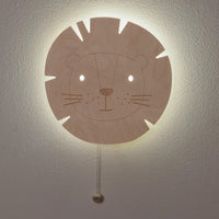 1 x RAW Customer Returns Baby s Only - Baby wall lamp - Lion - Wall light for baby room - Night light with battery for children s room - FSC quality mark wooden lamp - 25000 burning hours - Wall lamp can be painted - RRP €45.32