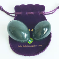 1 x RAW Customer Returns Nephrite Eggs 2-piece set for tightening Yoni Love Muscles, drilled, with a box of unwaxed silk cord and instructions, for beginners and intermediate users, Large Medium 2 sizes, Polar Jade - RRP €69.99